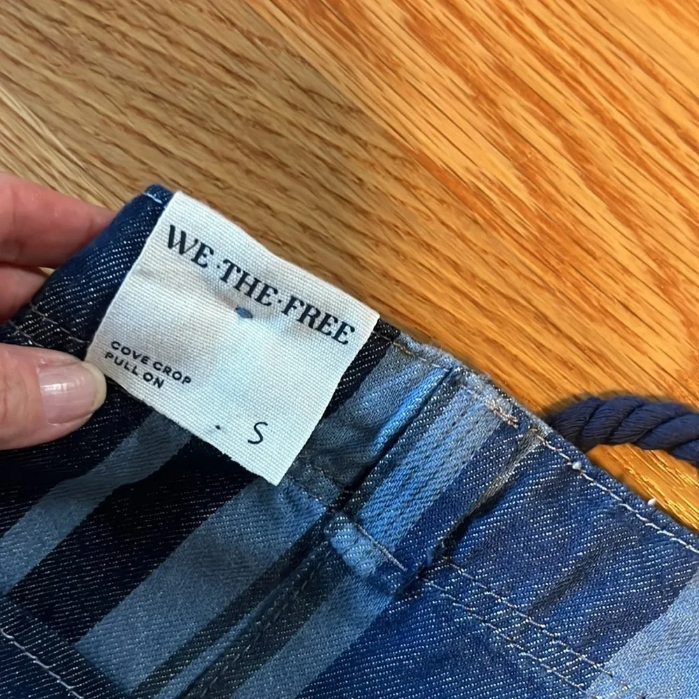 Free People We The Free Cove Crop Pull-On Jeans Size 28 NWT